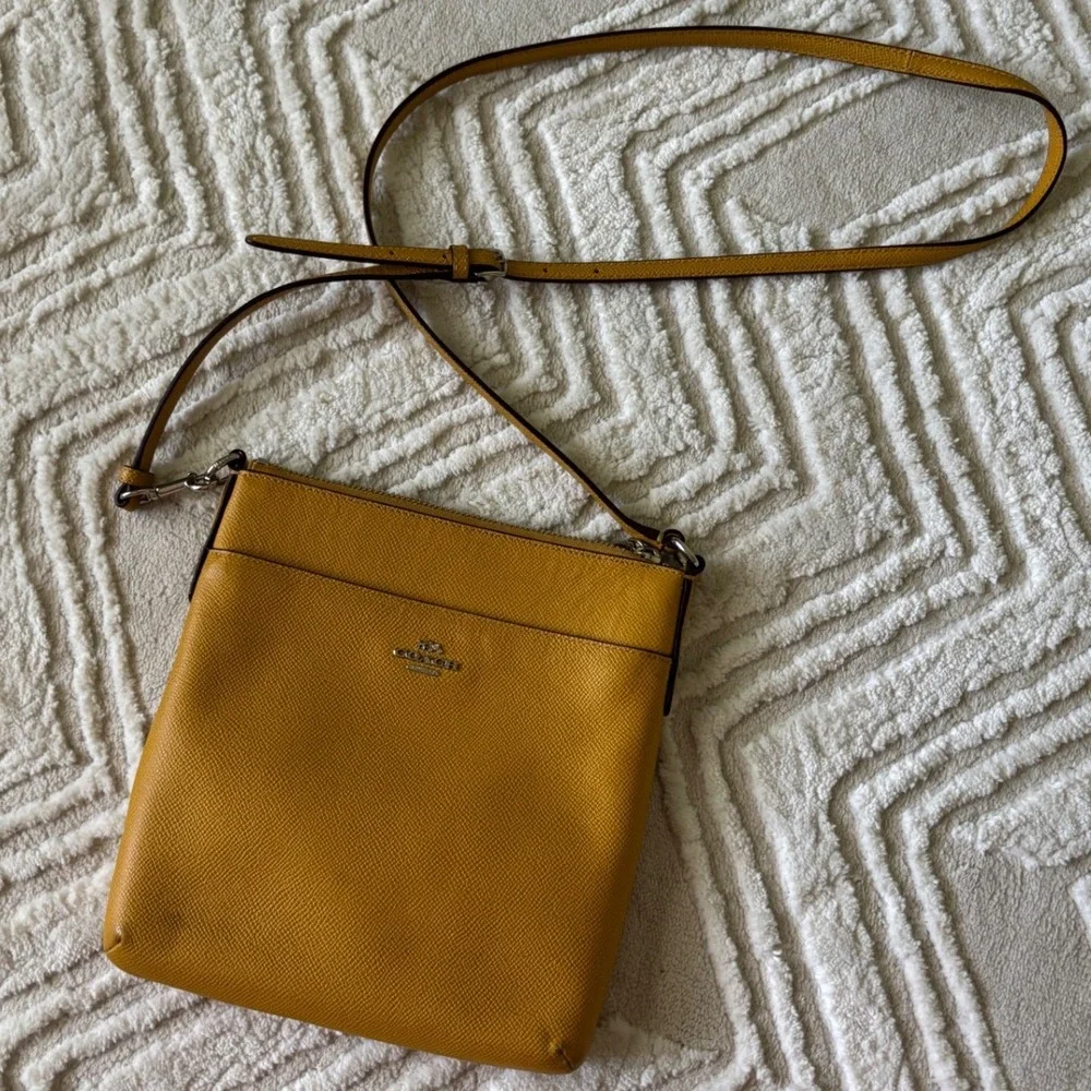 Coach honeycomb yellow